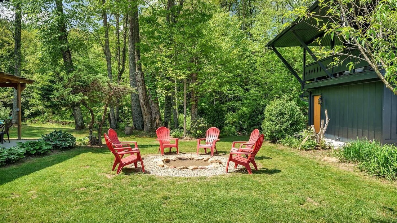 Photo of Outdoor in Newland