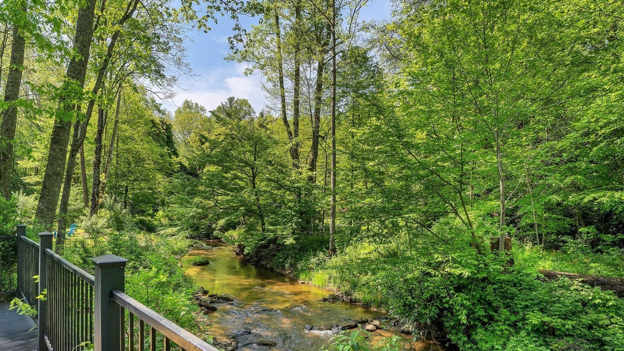 Photo of Outdoor in Newland