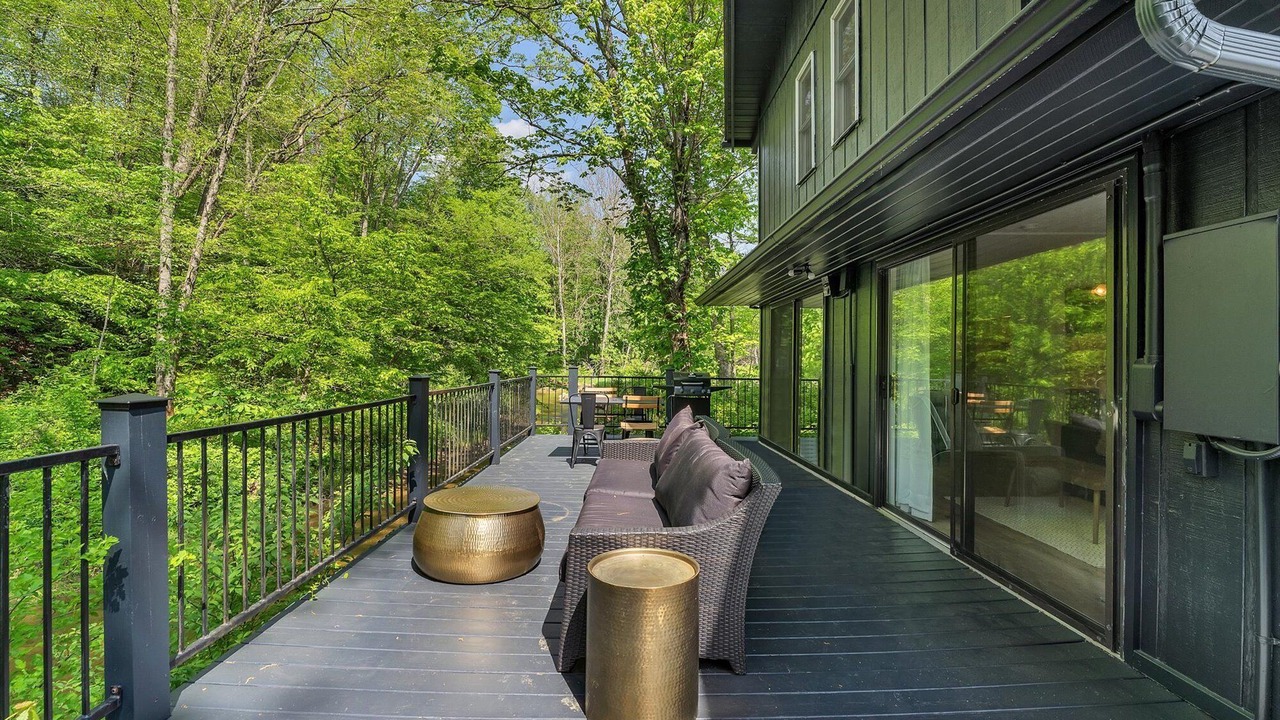 Photo of Outdoor in Newland