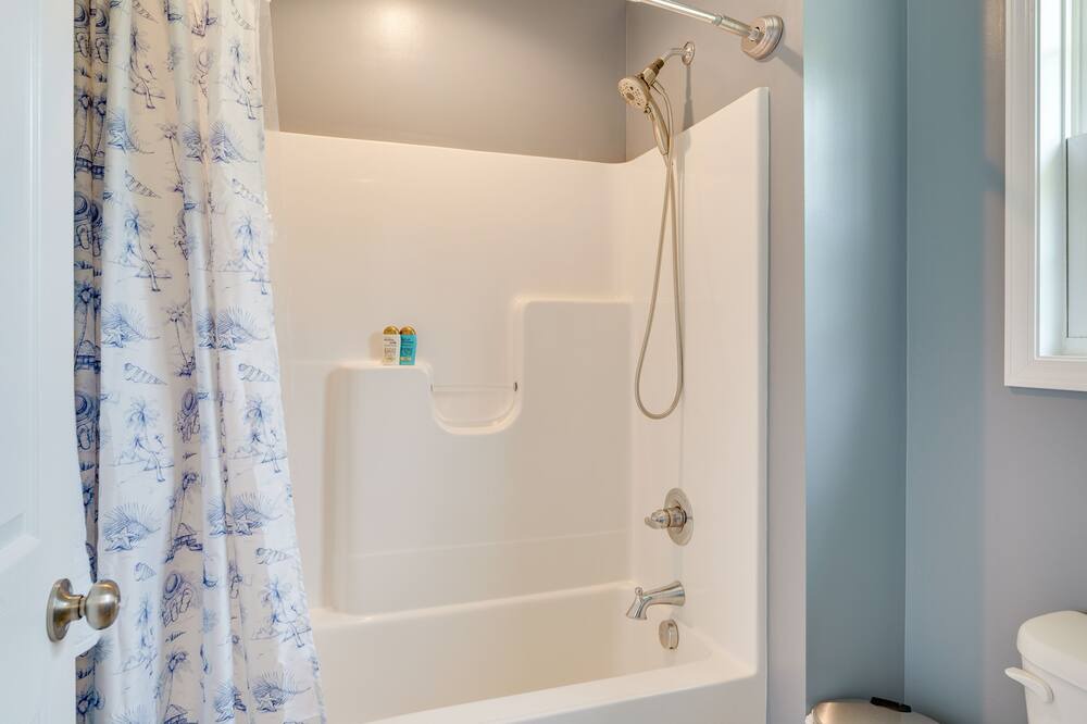 Photo of Bathroom in Nebo