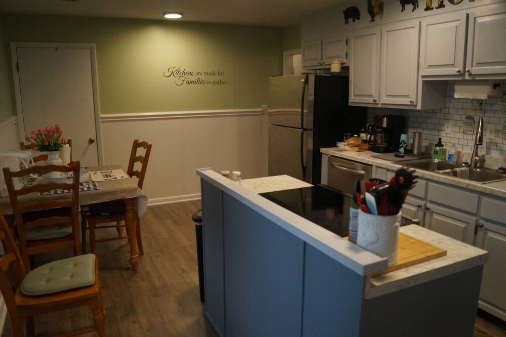 Photo of Kitchen in Jonesborough