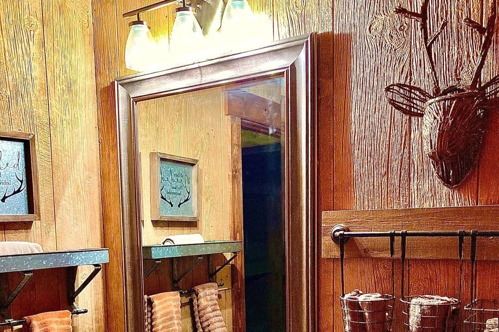 Photo of Bathroom in Apple Ridge