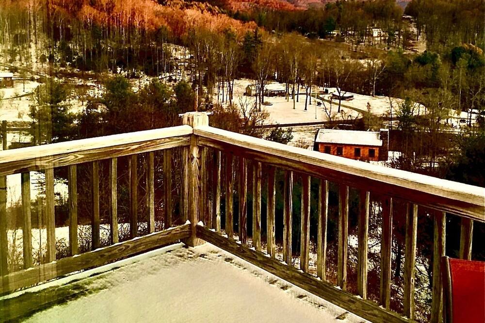 Photo of Outdoor in Apple Ridge
