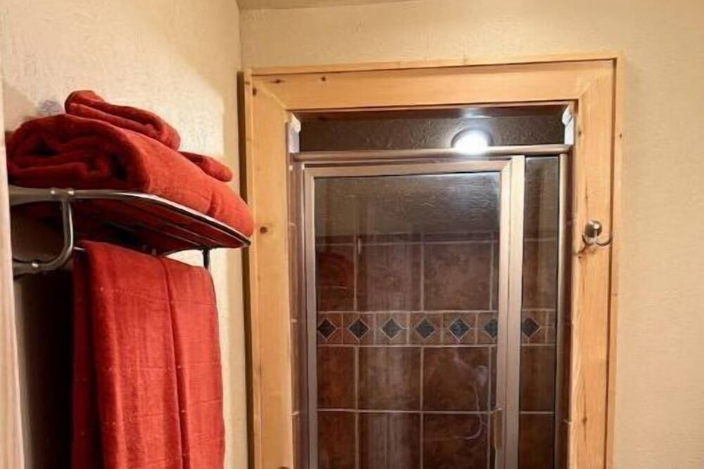 Photo of Bathroom in Johnson County