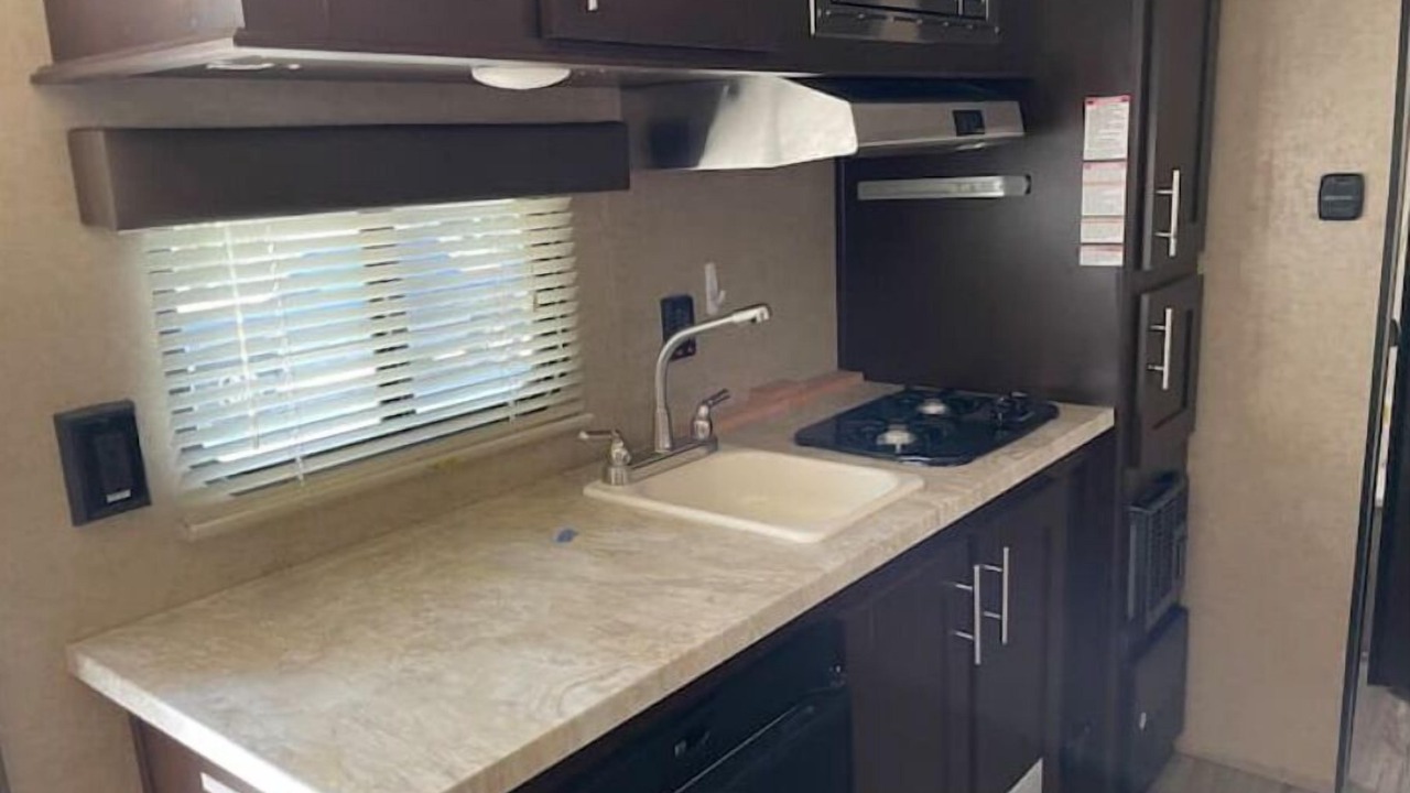 Photo of Kitchen in Roan Mountain