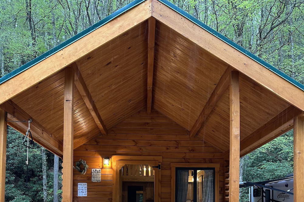 Photo of Outdoor in Mountain City