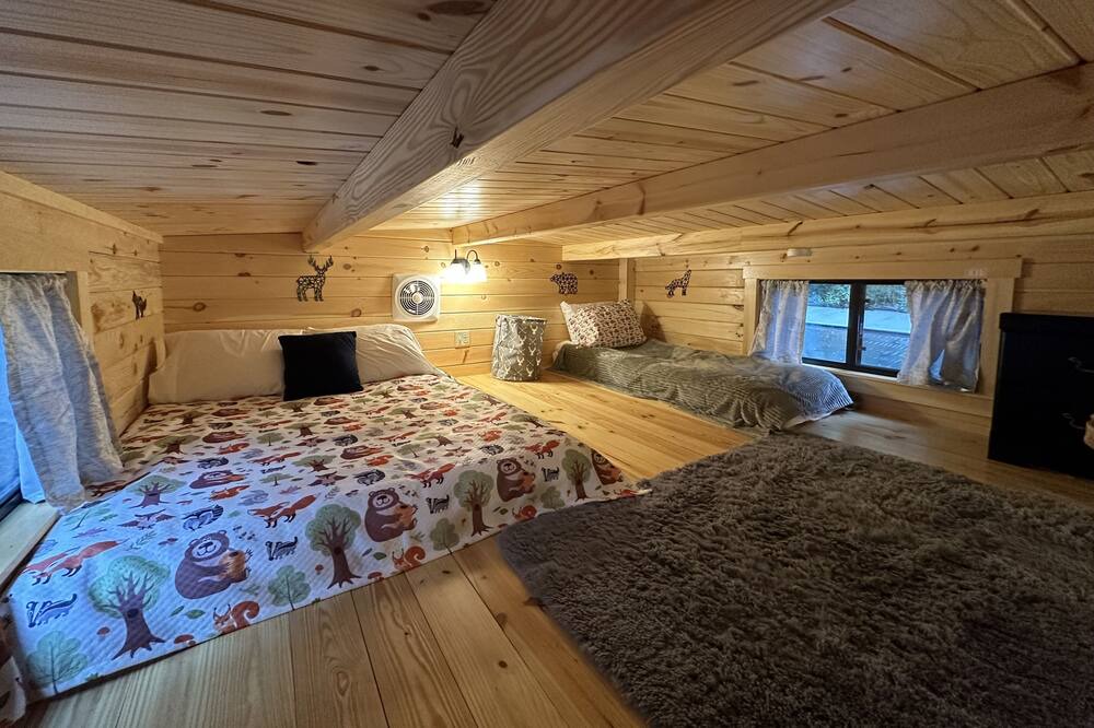 Photo of Bedroom in Mountain City