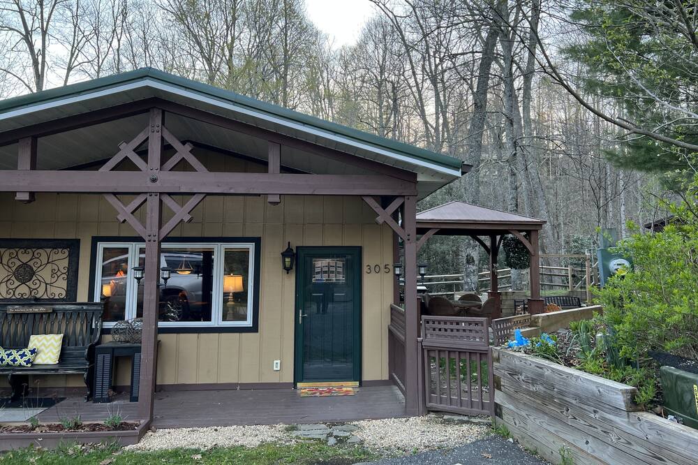 Photo of Outdoor in Newland