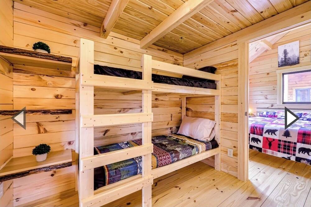 Photo of Bedroom in Marion