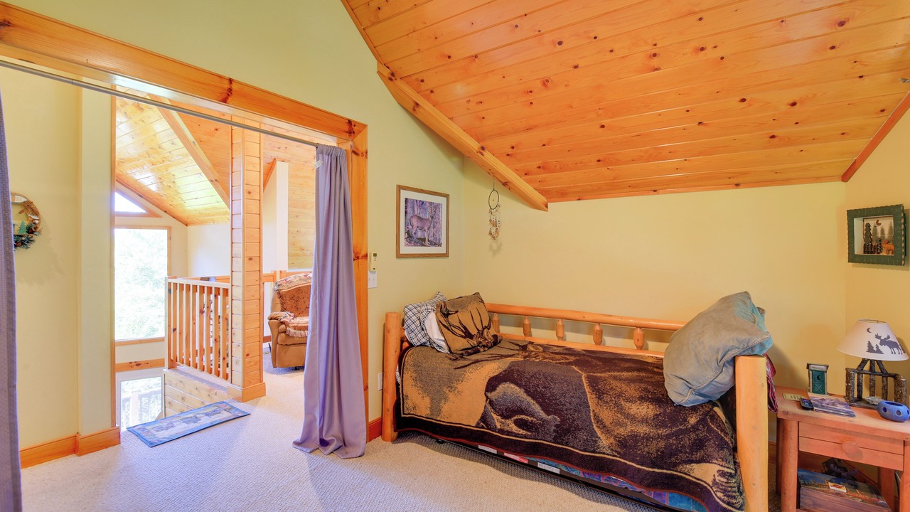 Photo of Livingroom in Piney Creek