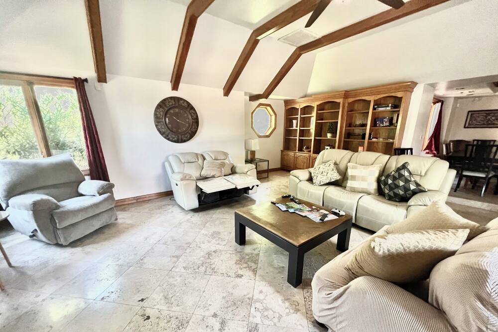 Photo of Livingroom in Villa Bonita Estates