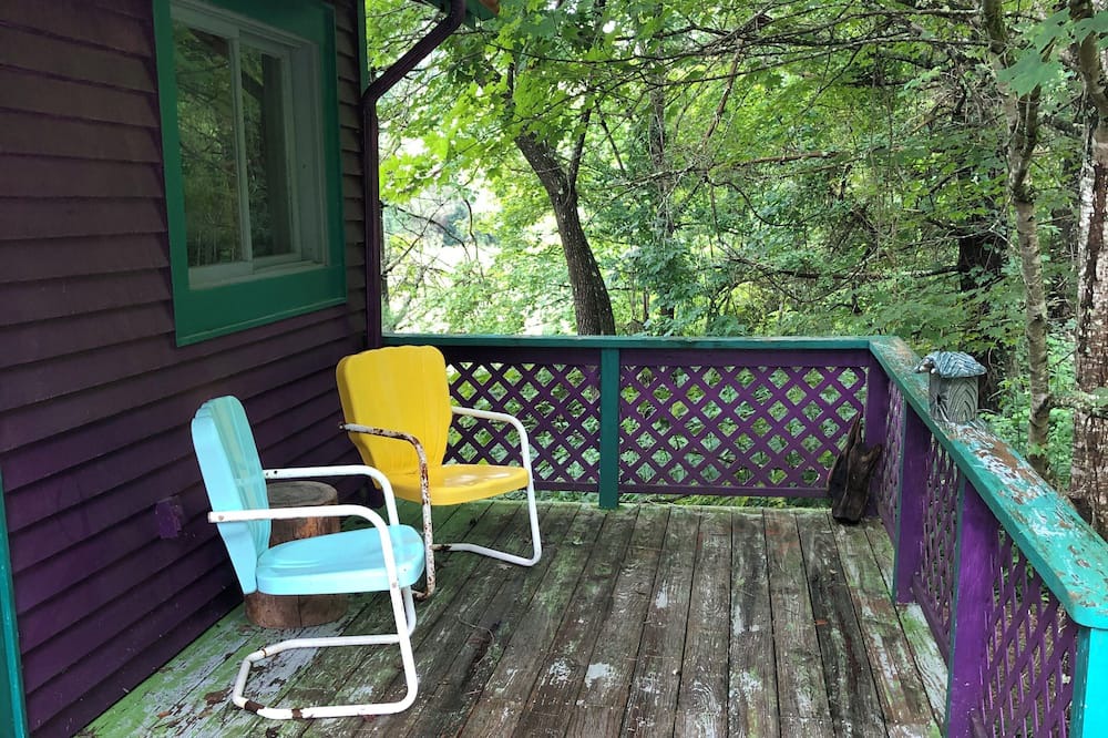 Photo of Patio Balcony in Bakersville