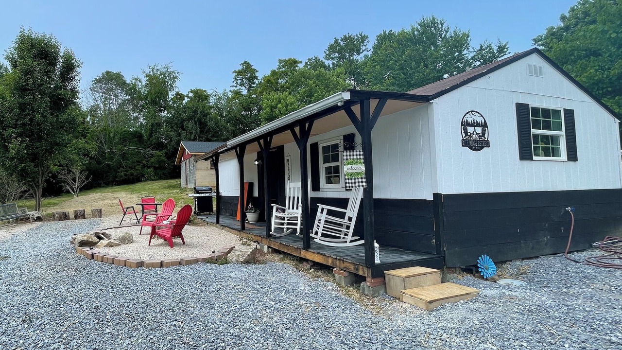 Photo of Others in Jonesborough