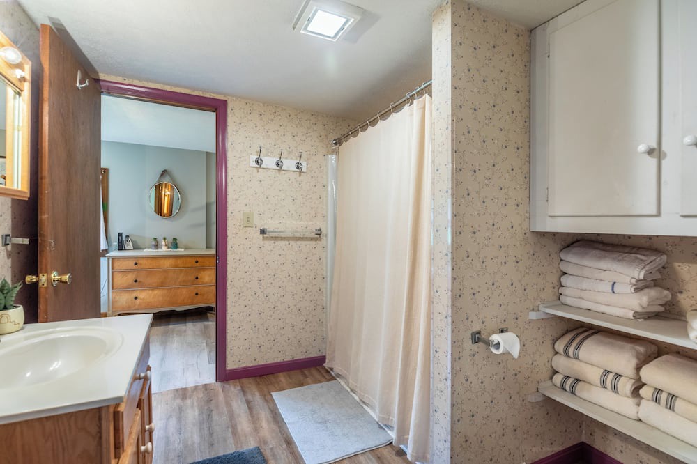 Photo of Bathroom in Great Cacapon