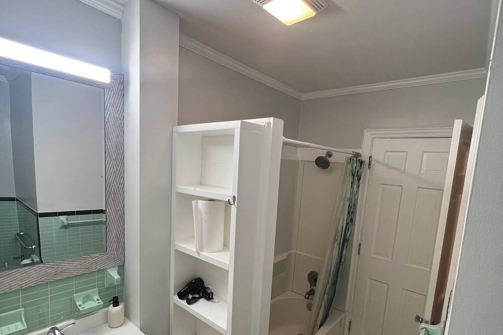Photo of Bathroom in Halfway