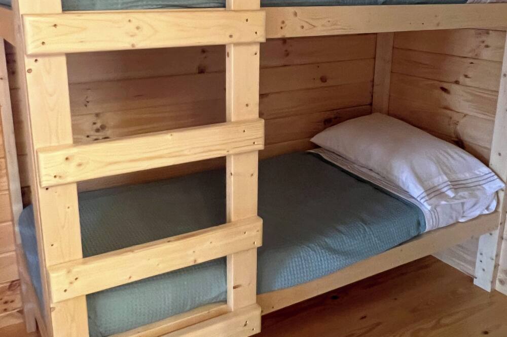 Photo of Bedroom in Marion