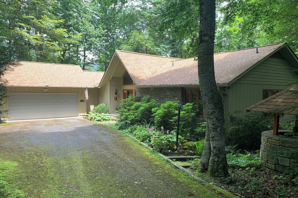 Photo of Outdoor in Linville