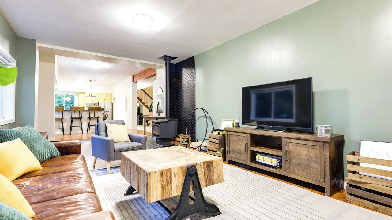 Photo of Livingroom in Camp Dennison