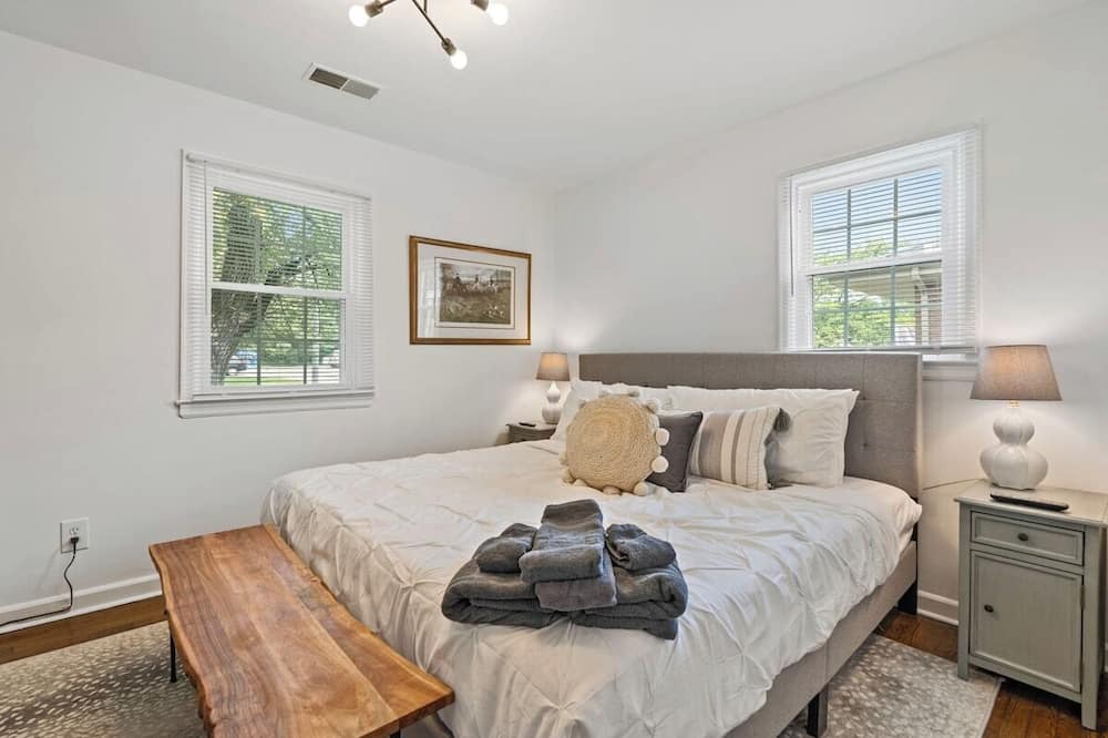 Photo of Bedroom in Lexington