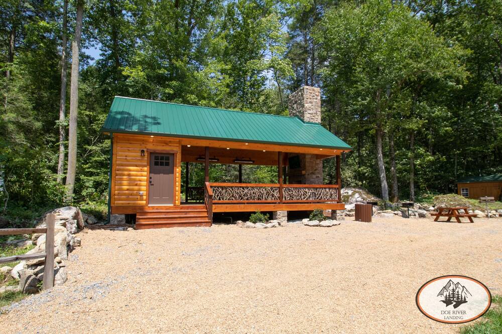Photo of Bedroom in Roan Mountain