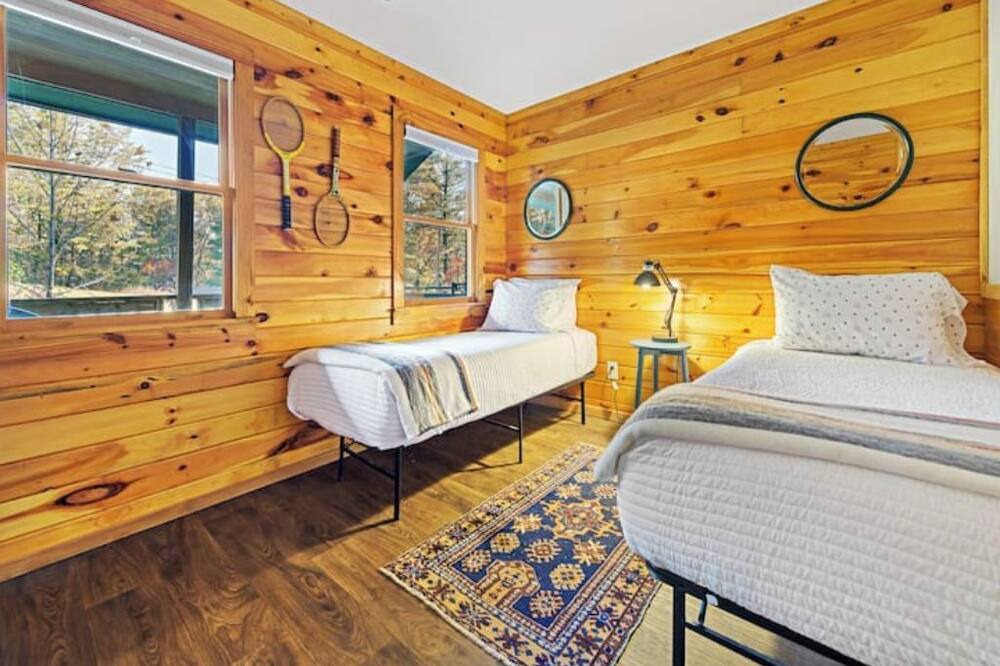 Photo of Bedroom in Marion