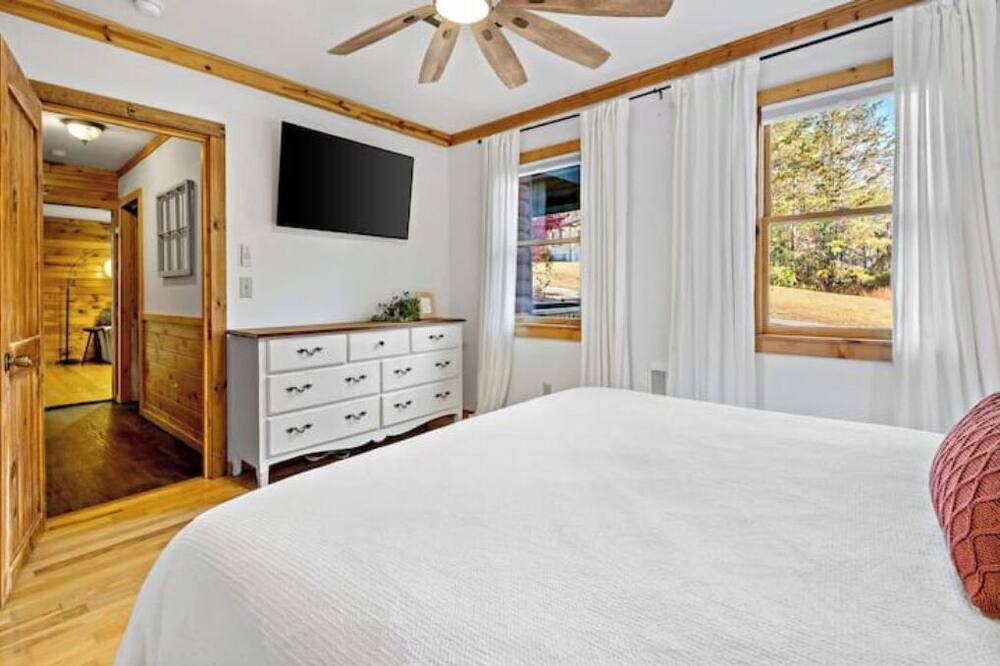 Photo of Bedroom in Marion