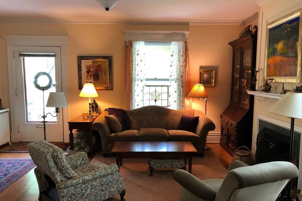 Photo of Bedroom in Bell Court