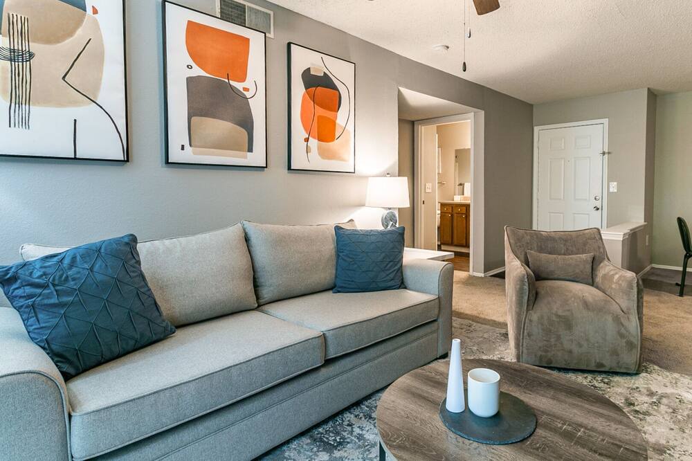 Photo of Livingroom in Blue Ash