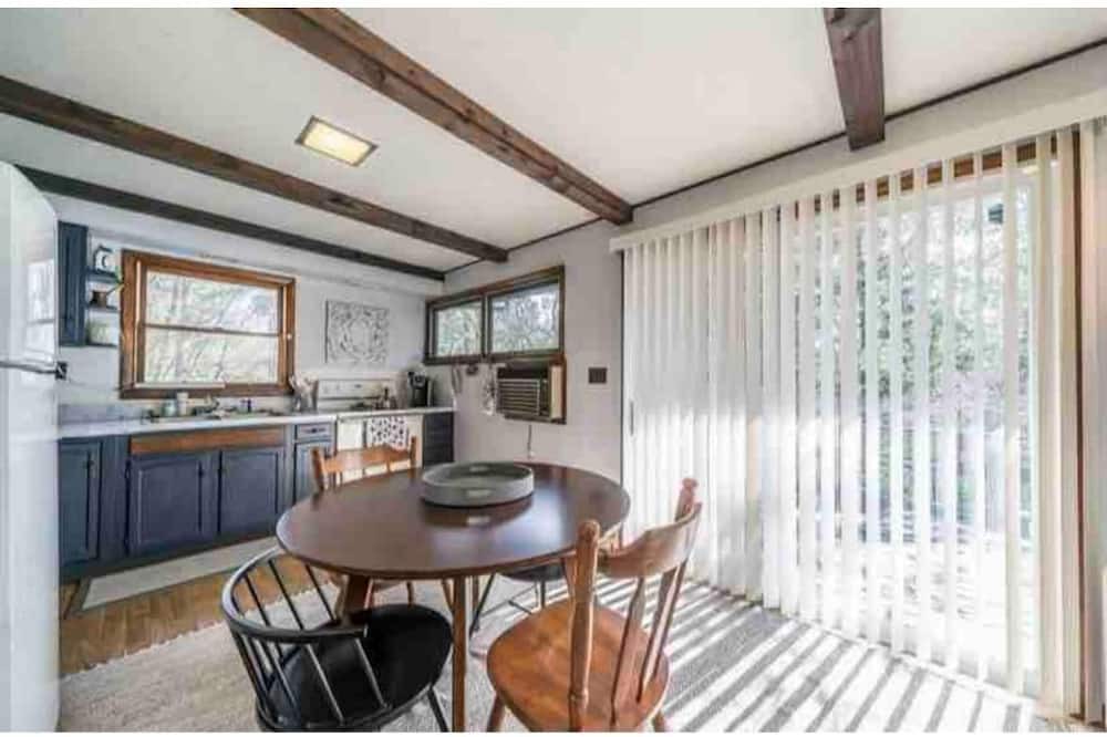 Photo of Kitchen in Foster