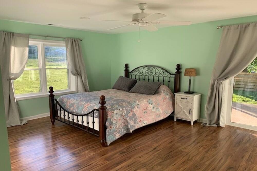 Photo of Bedroom in Hampton