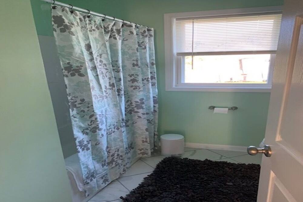 Photo of Bathroom in Hampton