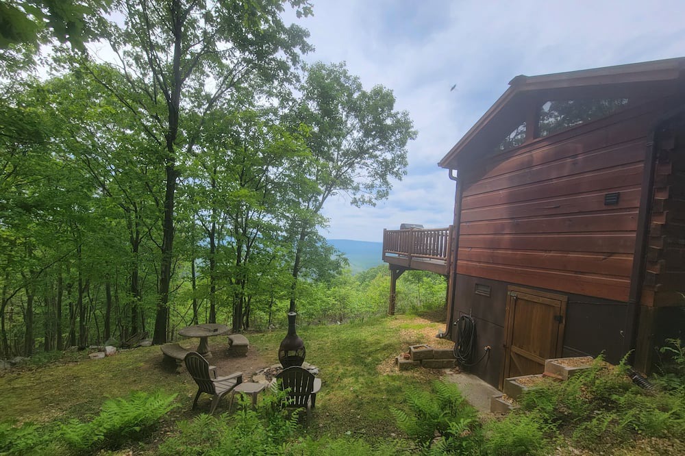 Photo of Bedroom in Great Cacapon