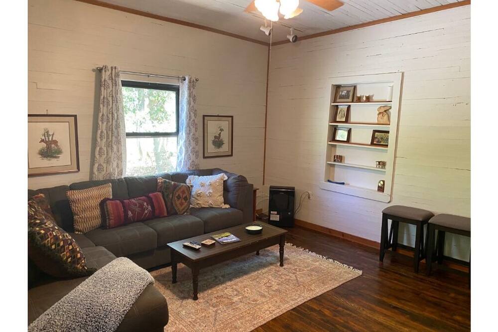 Photo of Livingroom in Fayetteville
