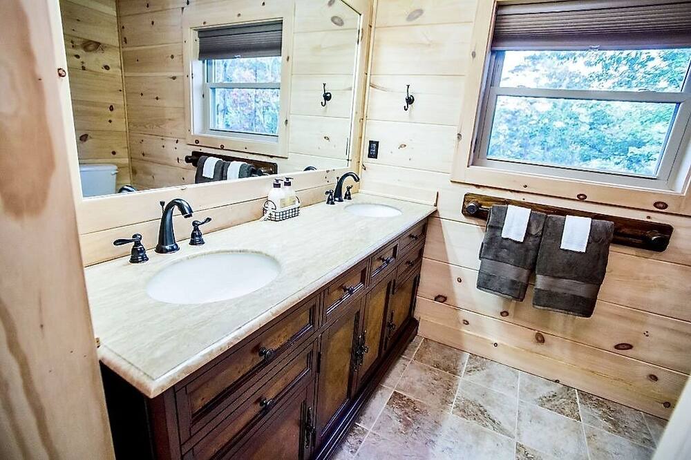 Photo of Bathroom in Frank