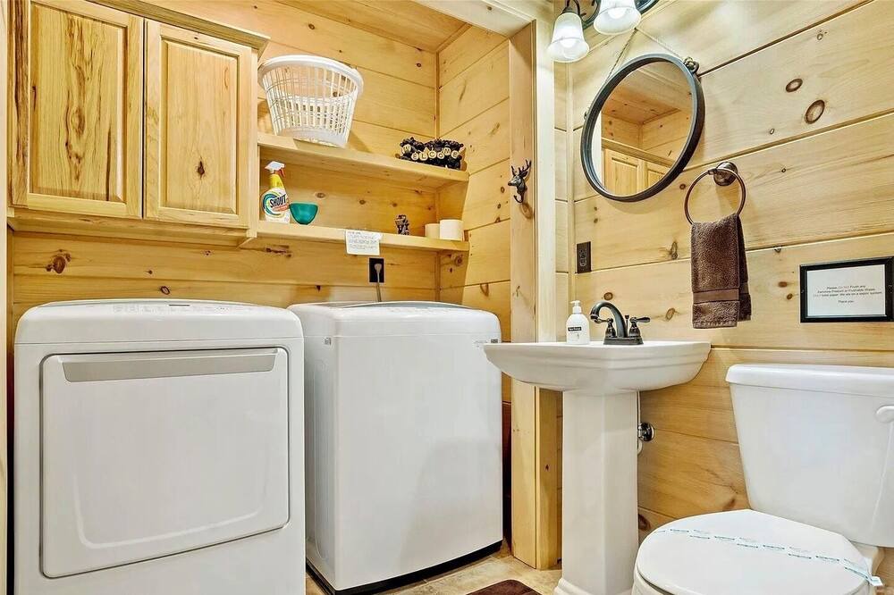 Photo of Bedroom in Frank