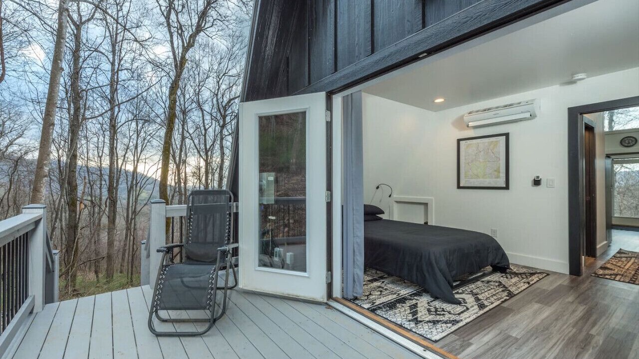 Photo of Patio Balcony in Swannanoa