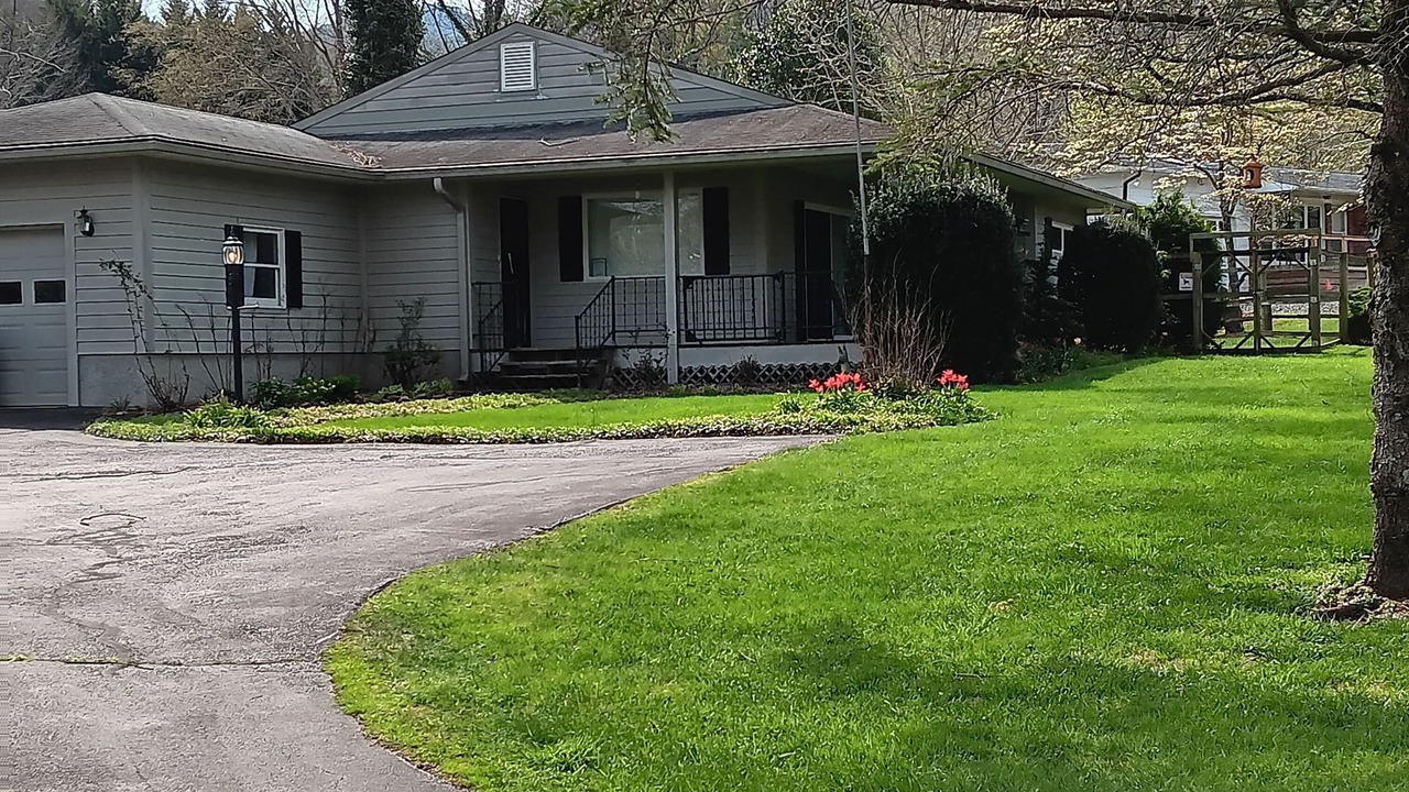 Photo of Outdoor in Waynesville