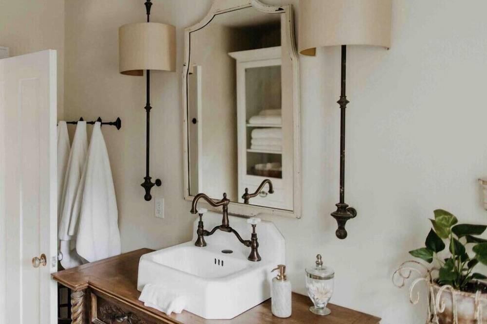Photo of Bathroom in Creston