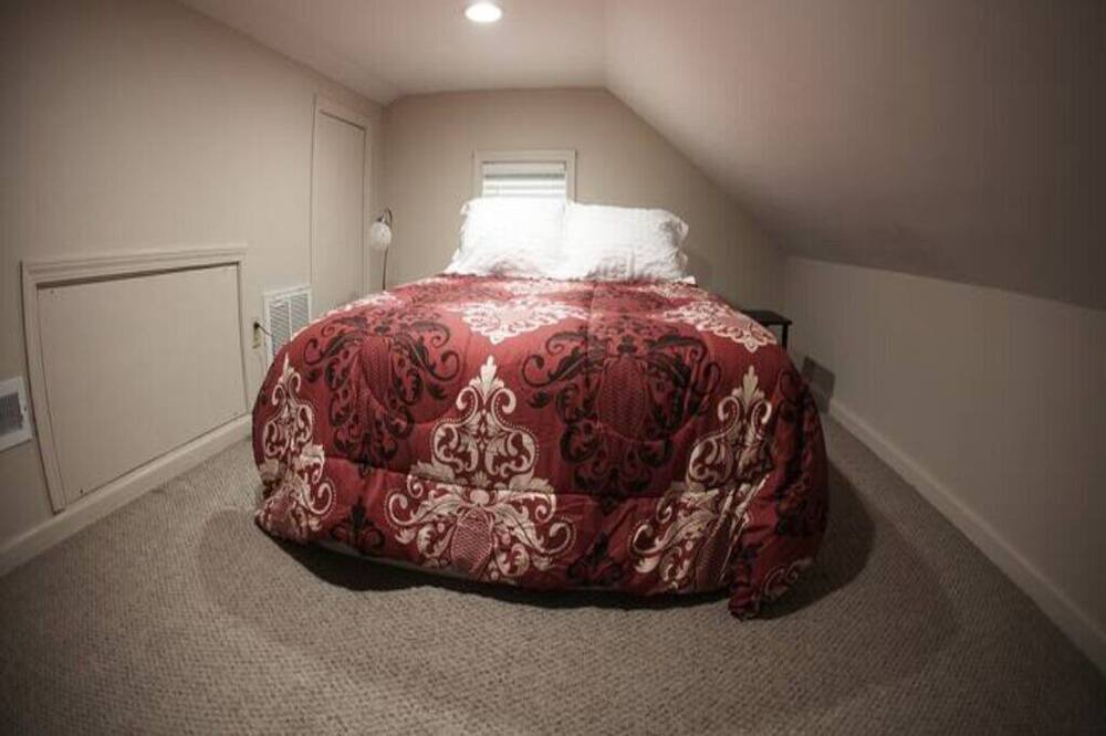 Photo of Bedroom in Marion