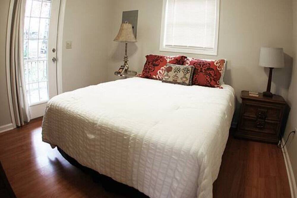 Photo of Bedroom in Marion
