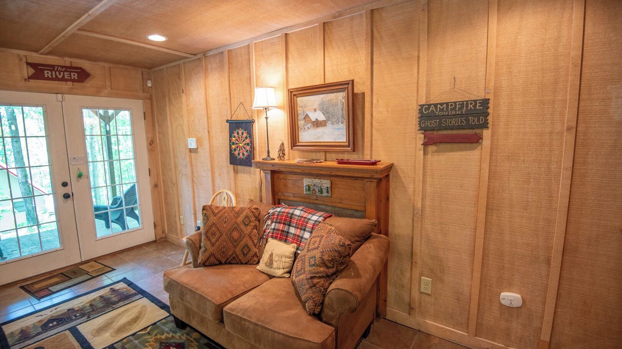Photo of Livingroom in Shatley Springs