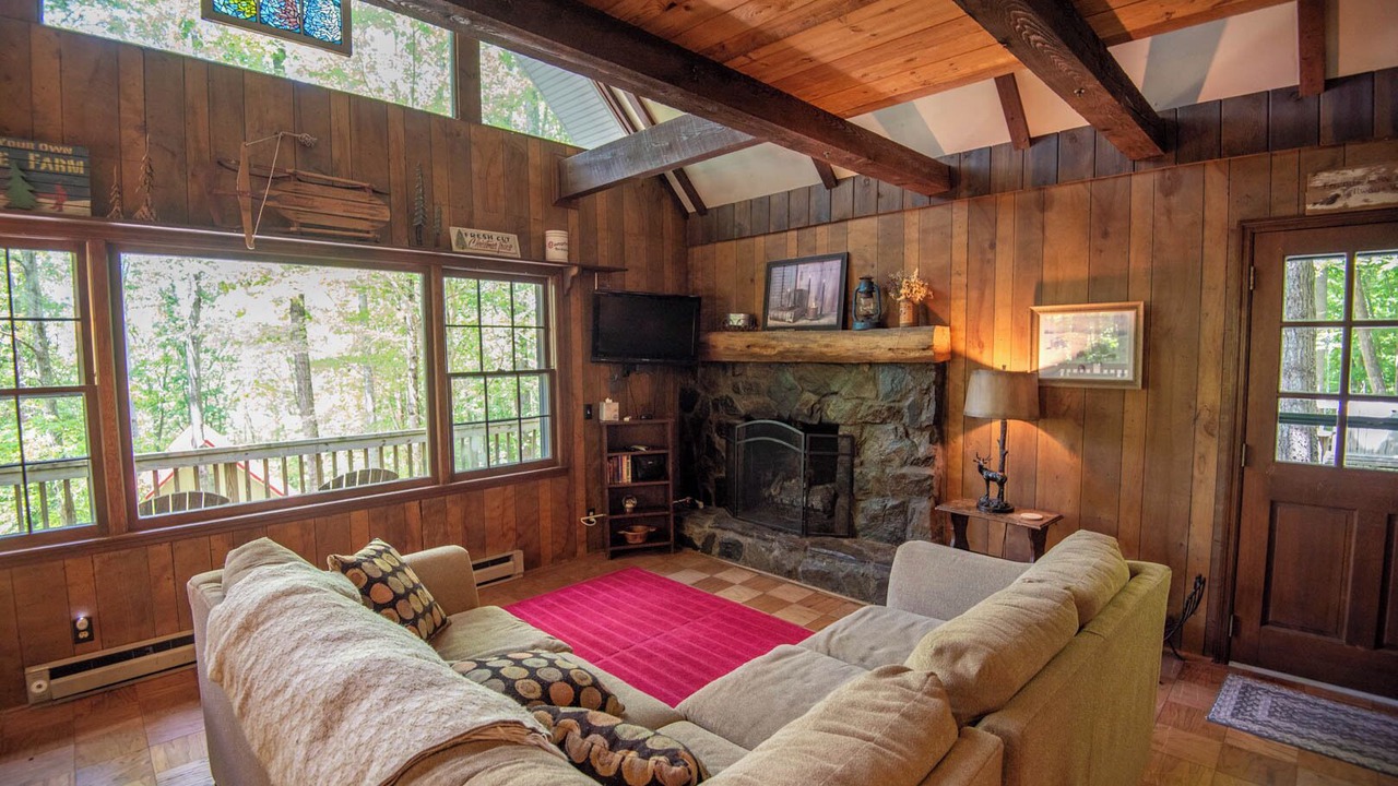 Photo of Livingroom in Shatley Springs