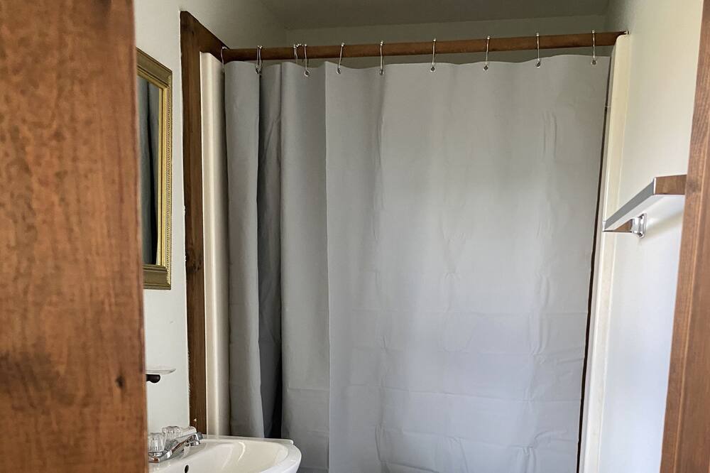 Photo of Bathroom in Glendale Springs