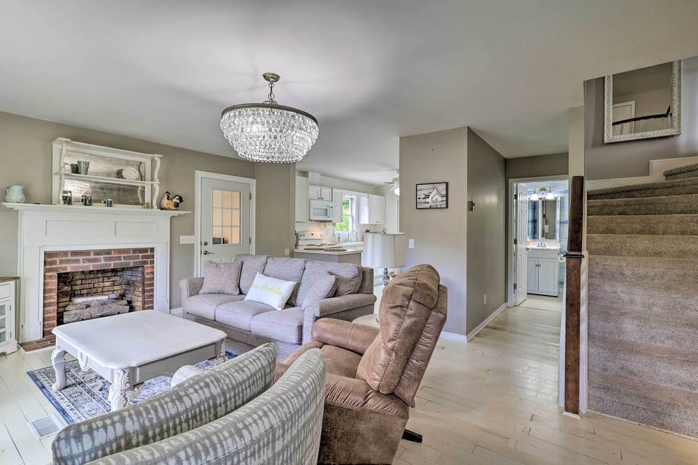 Photo of Livingroom in Fleetwood