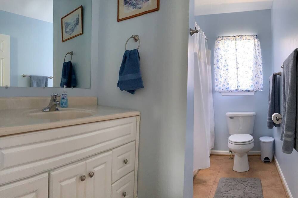 Photo of Bathroom in Bolivar
