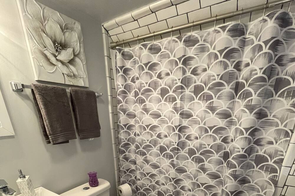 Photo of Bathroom in East Price Hill