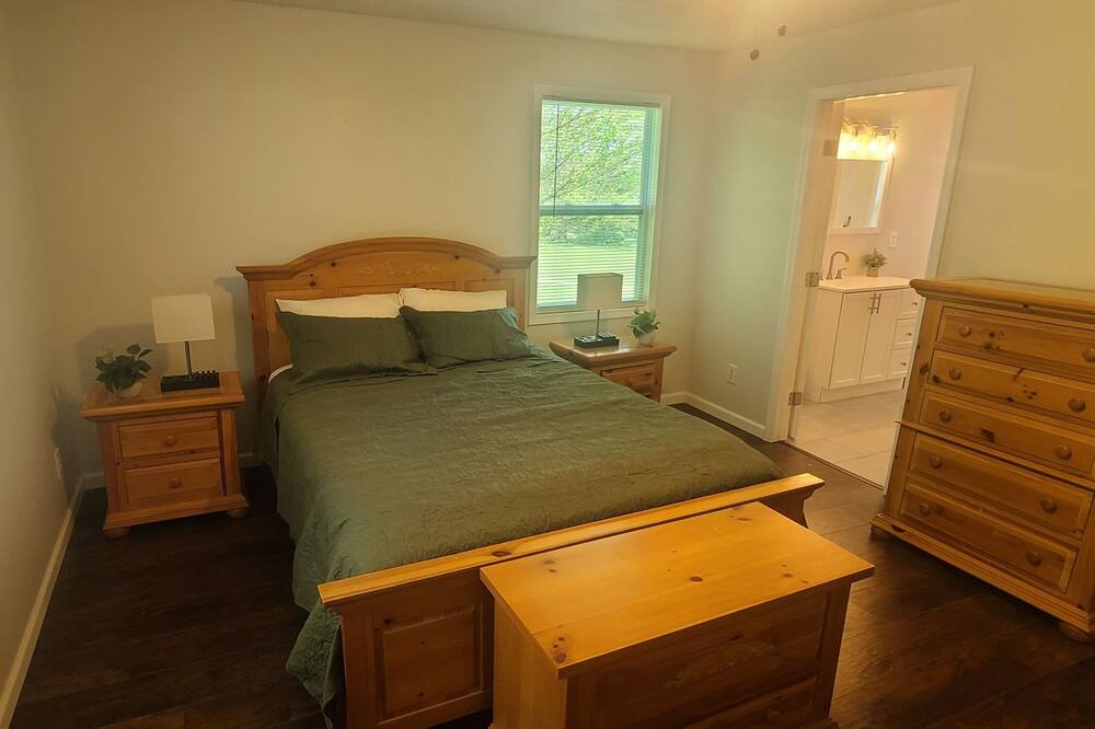 Photo of Bedroom in Knoxville