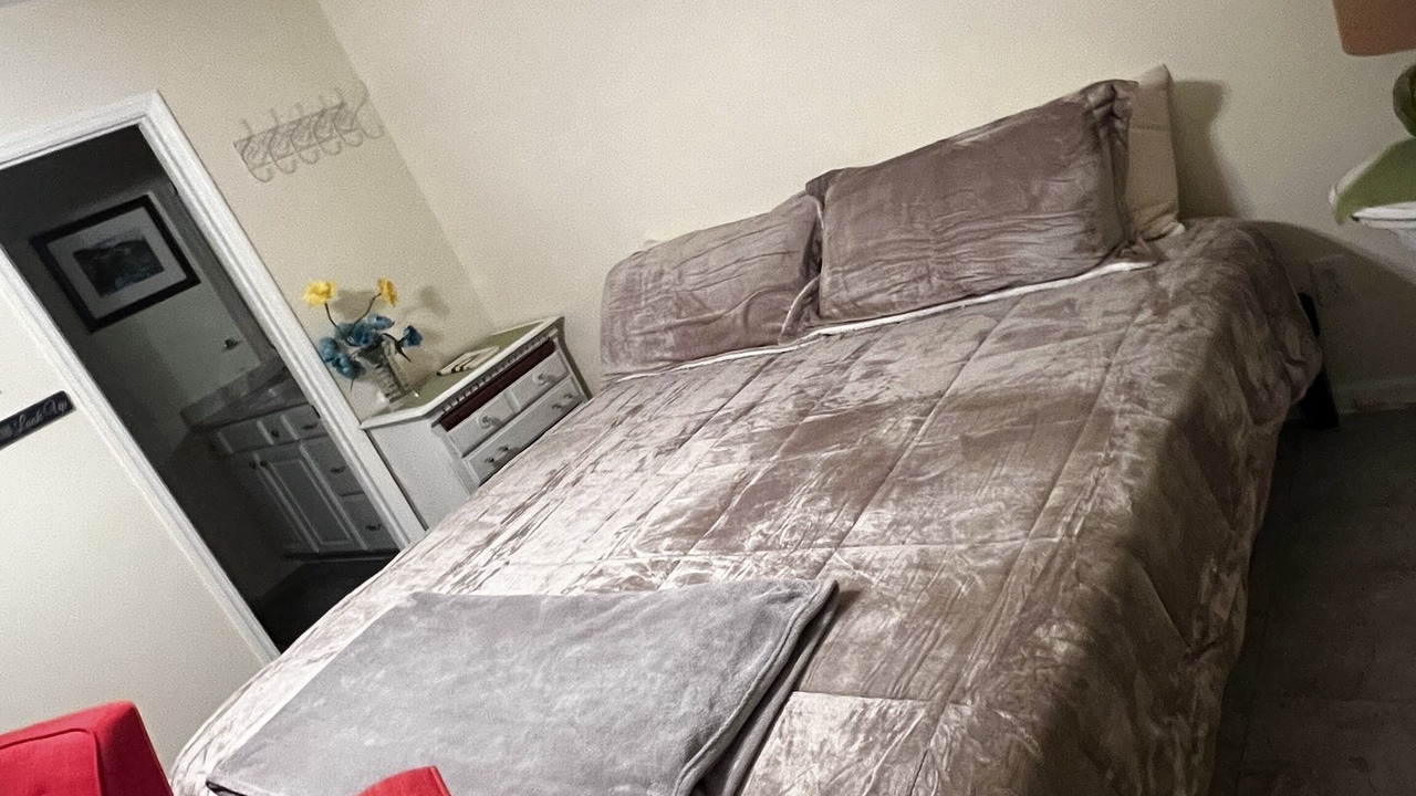Photo of Bedroom in Newland