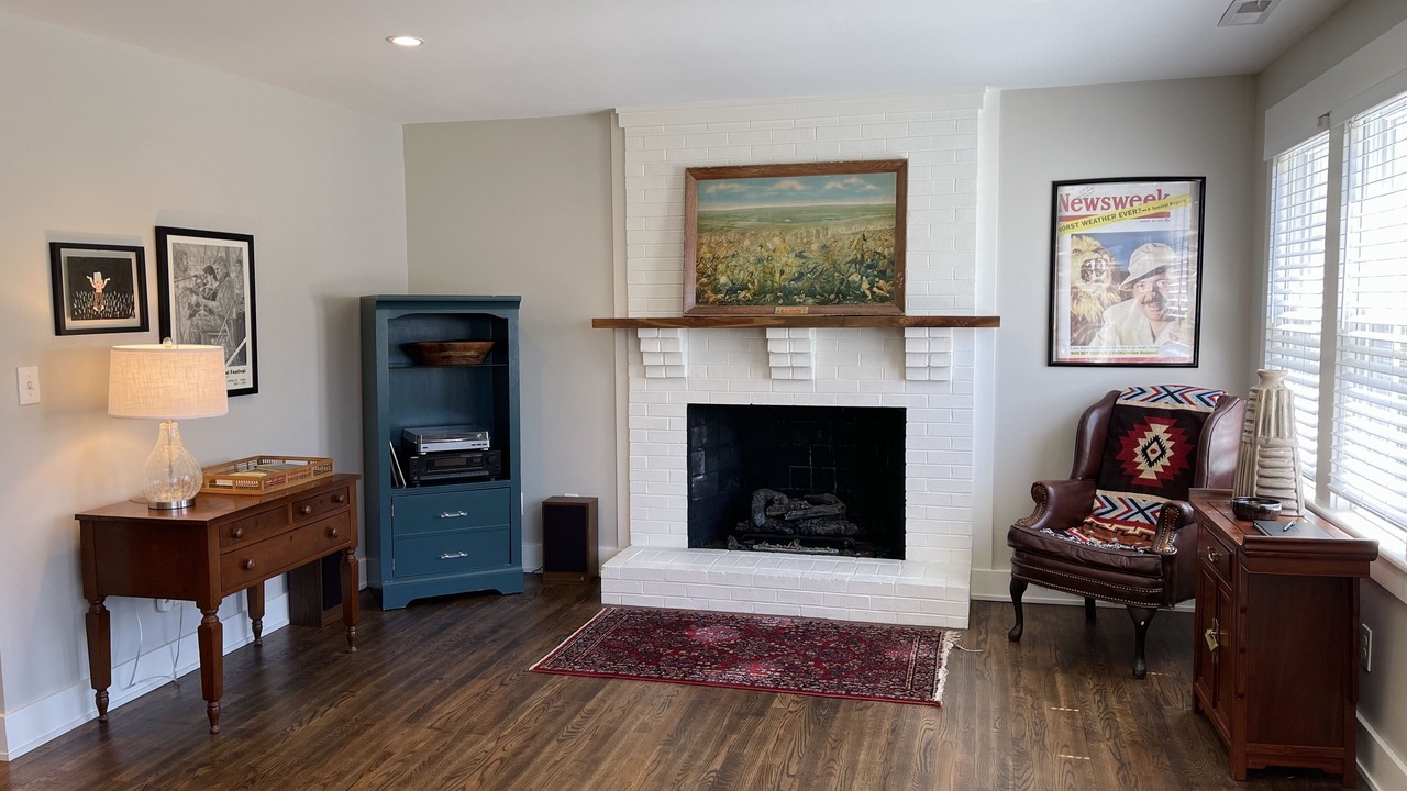Photo of Livingroom in Black Mountain