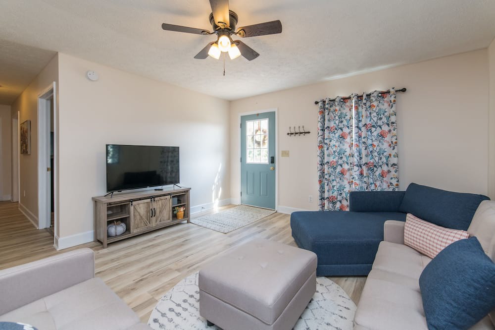 Photo of Bedroom in Hazel Green